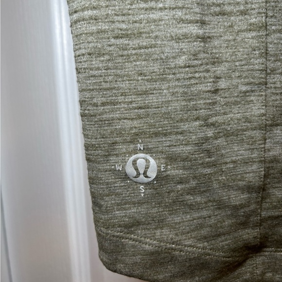 Lululemon - Lightweight Casual Simple Basic Olive Green Yoga Haven Skirt - Picture 8 of 10